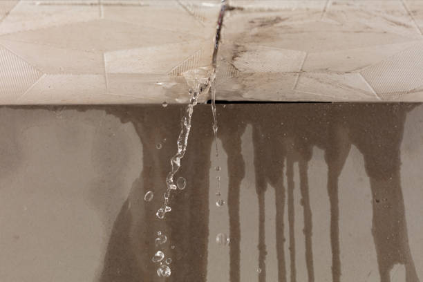 Professional Burst Pipe Cleanup technician working in Saratoga, CA